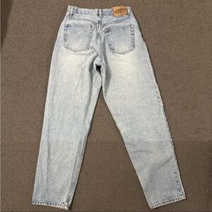 Old Navy Mom’s jeans Light Blue Straight Leg Women’s Jeans size 6